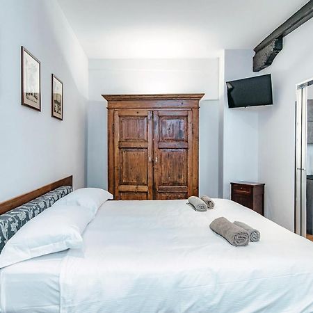 Suite Lo Storico - The House Of Travelers Como Buitenkant foto